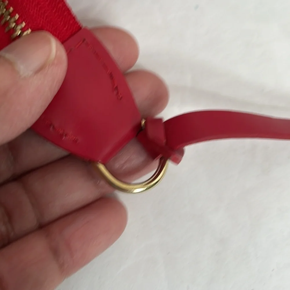 Authentic Louis Vuitton Epi Pochette Accessoires‎